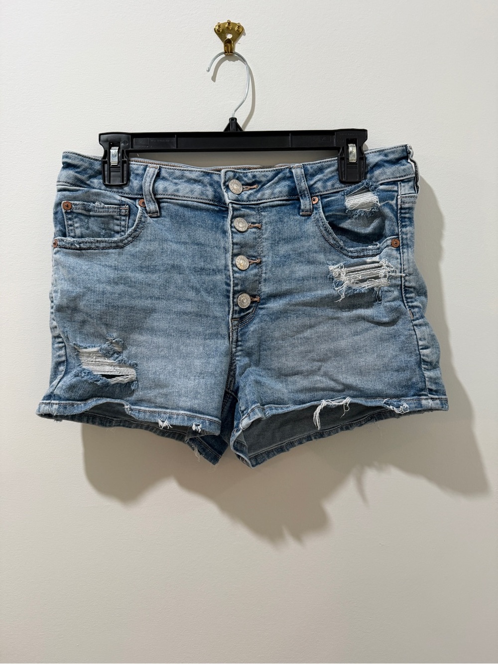 American Eagle Outfitters Distressed High Rise Shortie